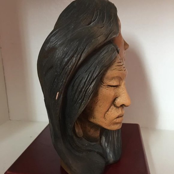 Thomas B Maracle “Together in Love” resin art sculpture - Picture 2 of 5